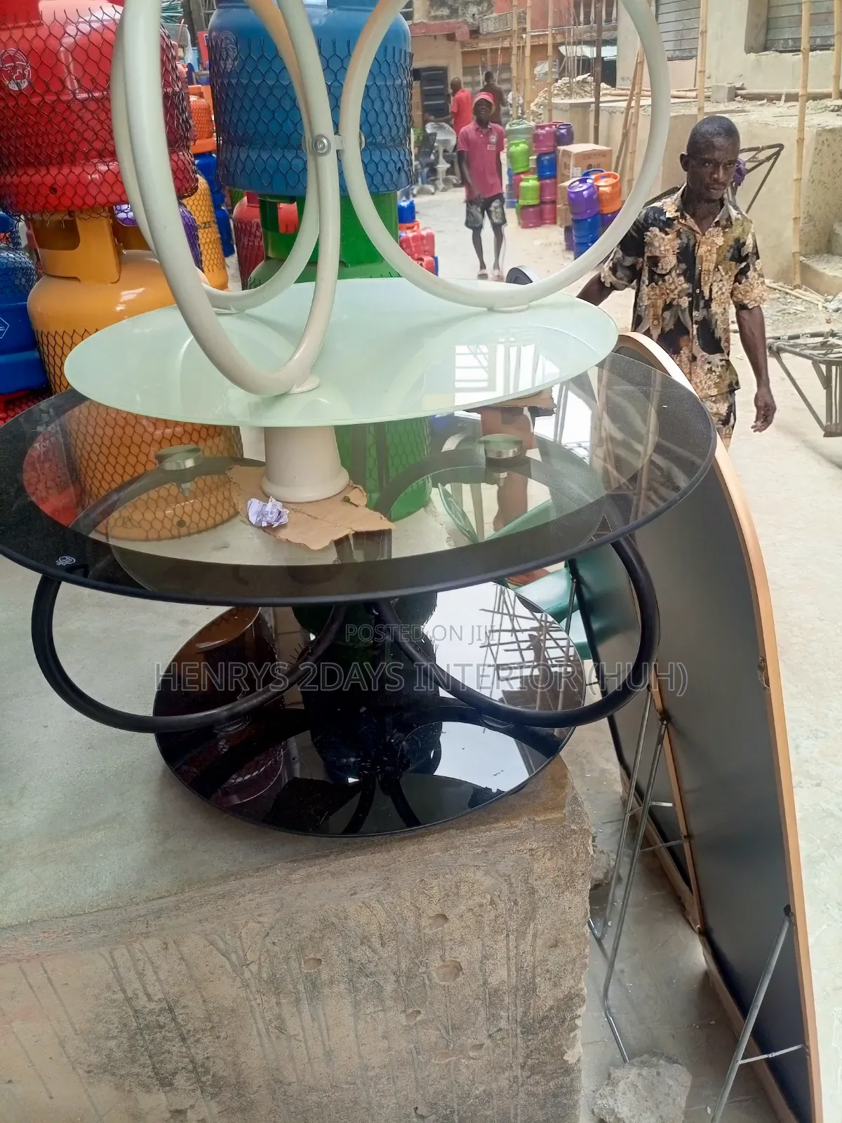 Glass Table Both Round and Squre