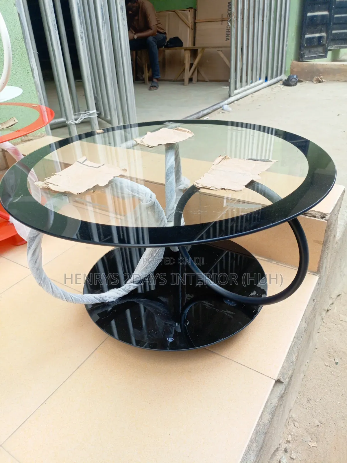 Glass Table Both Round and Squre