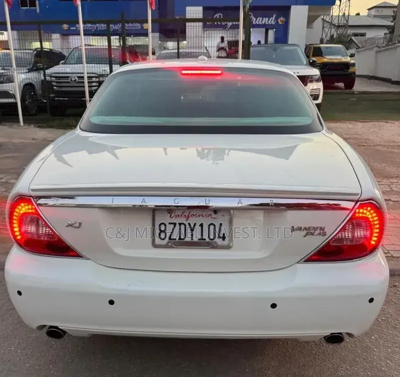 Jaguar XJ 2008 White