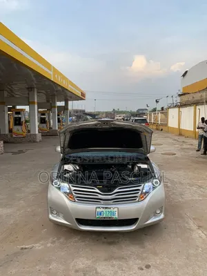 Toyota Venza 2011 Silver
