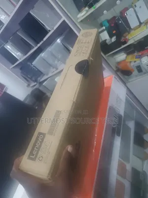 New Laptop Lenovo IdeaPad 520S 12GB Intel Core i7 SSD 512GB