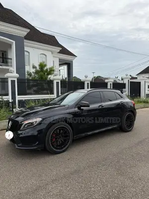 Mercedes-Benz GLA-Class 2016 Black