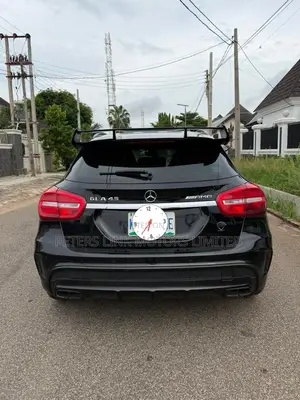 Mercedes-Benz GLA-Class 2016 Black