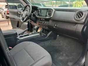 Toyota Tacoma Limited 2017 Black