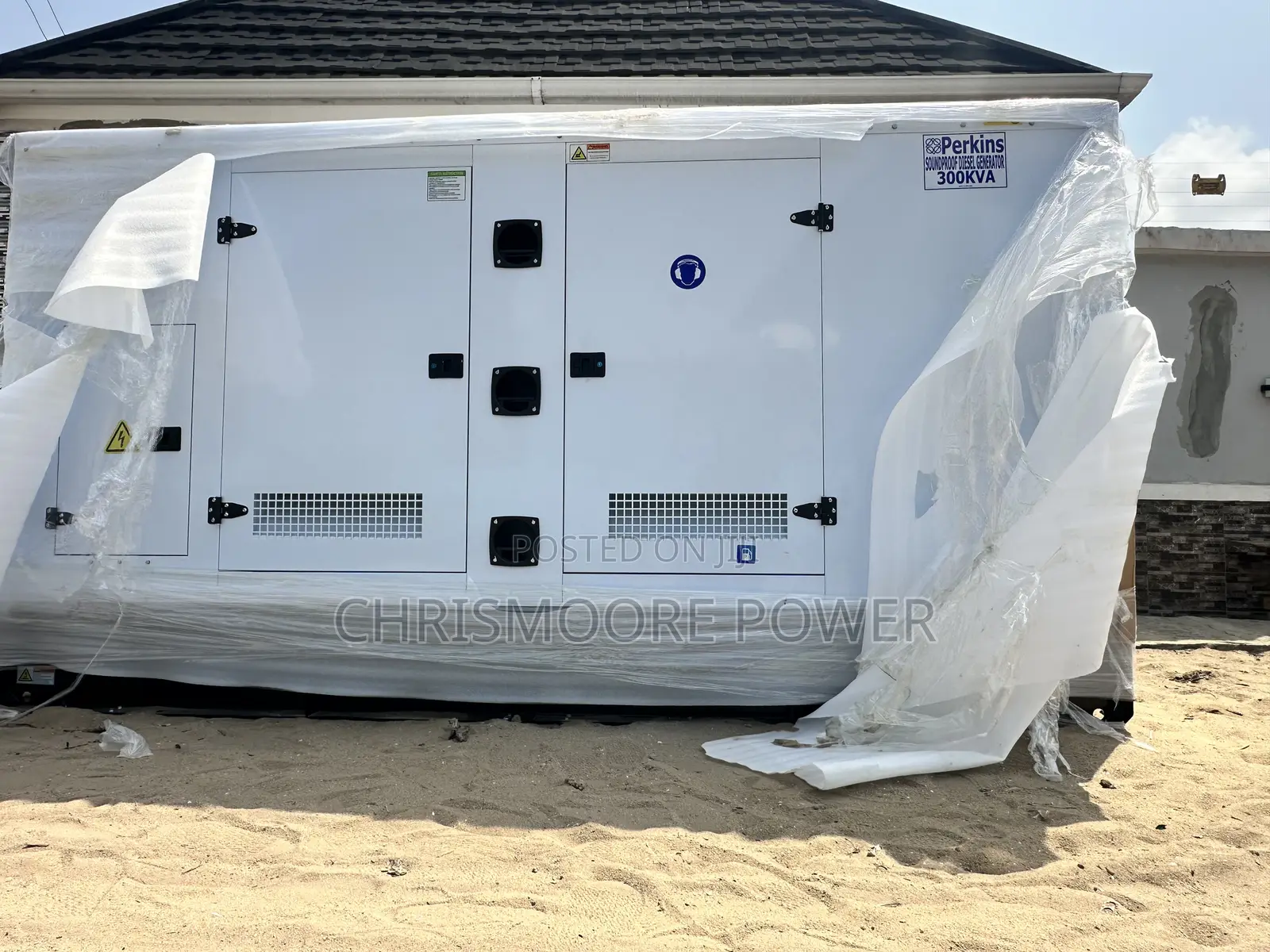 300kva Perkins Soundproof Power Generator