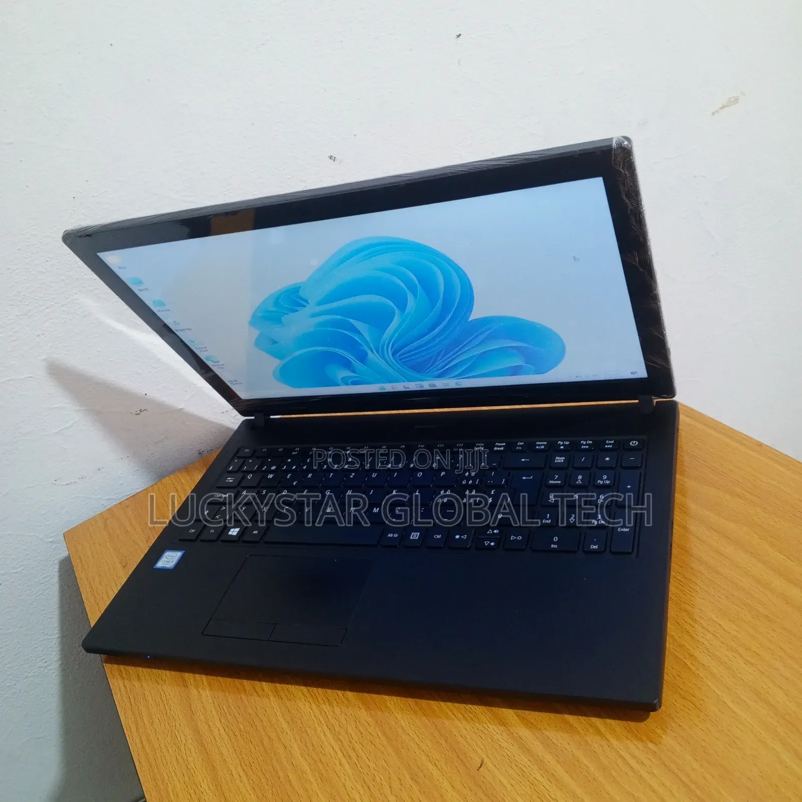 Laptop Acer TravelMate P2 8GB Intel Core i5 SSD 256GB