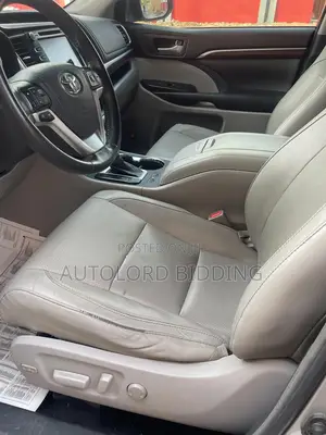 Toyota Highlander Limited 4dr SUV AWD (3.5L 6cyl 6A) 2015 Silver