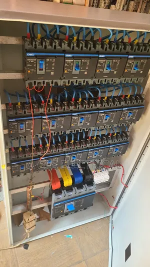 Distribution Panel