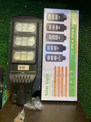 All-in-One Solar-Powered Street Light Designed for Outdoor