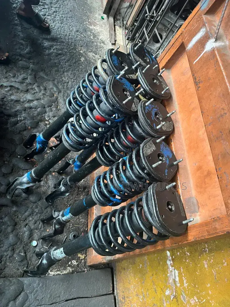 Front Shock Cherokee Jeep 2012