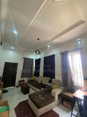 Mini Flat in Chevron for rent
