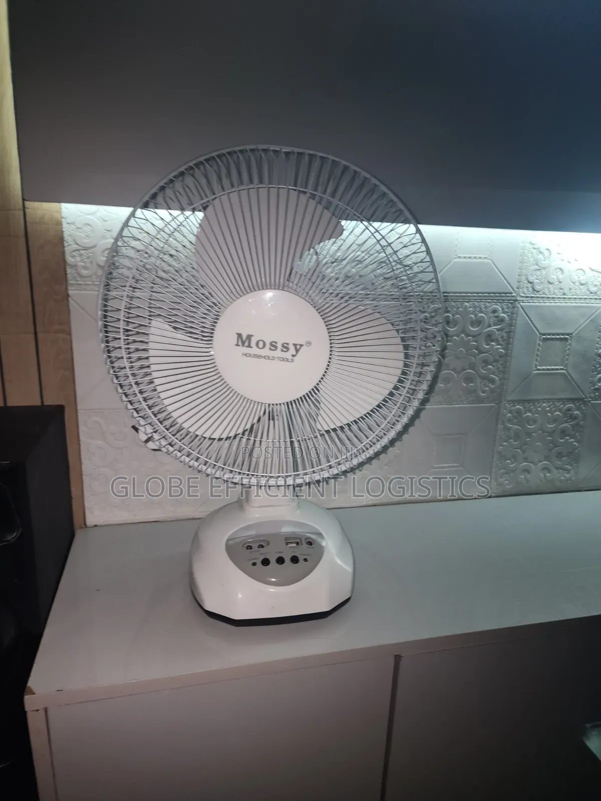 Mossy Rechargeable Solar Table Fan