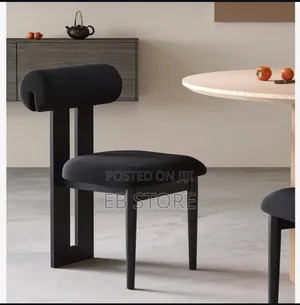 Sleek Modern Chair With Contemporary Design