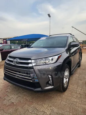 Toyota Highlander Limited 4x4 V6 (3.5L 6cyl 8A) 2018 Gray