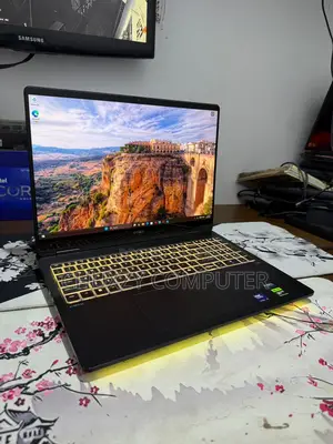 New Laptop HP Omen Max 16 32GB Intel Core Ultra 9 SSD 2T