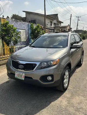 Kia Sorento LX 2012 Gray