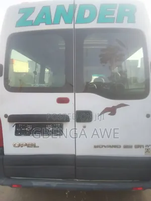 Opel Vivaro 2002 White