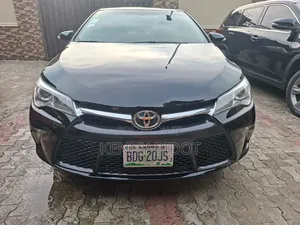 Toyota Camry SE 4dr Sedan (2.5L 4cyl 6A) 2016 Black