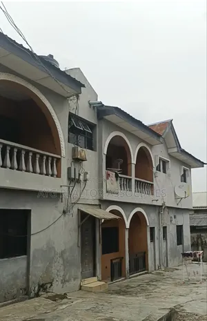10bdrm Block of Flats in Ayg Realtor, Ifako-Ijaiye for sale