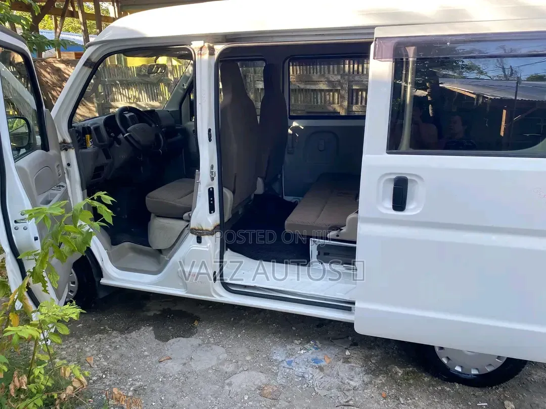 New Suzuki APV Minibus 2008 White