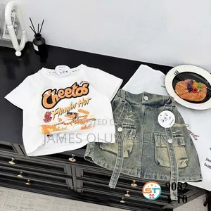 Cheetos 2 Piece Set 
Size: 1-6years
