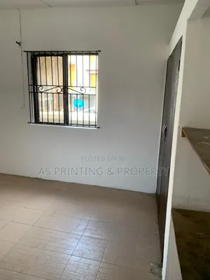 3bdrm Apartment in Sunny Villa, Badore, Oke Ira / Ajah for rent