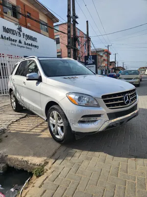 Mercedes-Benz M Class ML350 4MATIC 4dr SUV AWD (3.5L 6cyl 7A) 2014