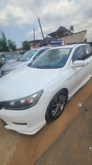 Honda Accord EX-L 4dr Sedan w/Navigation (2.4L 4cyl CVT) 2014 White