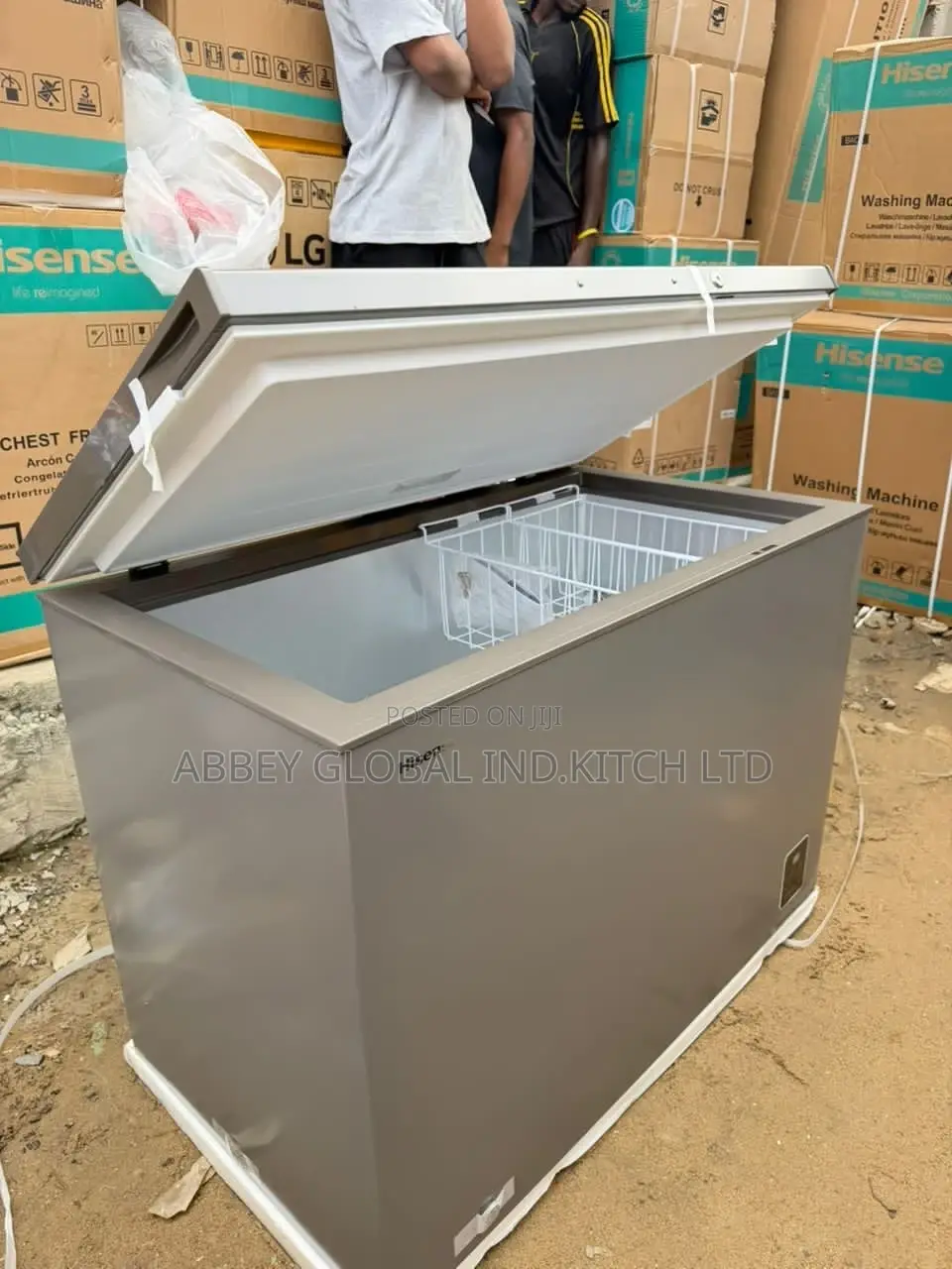 Hisense Freezer Model 390 Shinv .