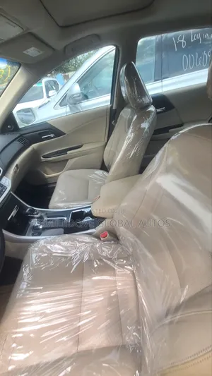 Honda Accord EX-L 4dr Sedan w/Navigation (2.4L 4cyl CVT) 2014 White