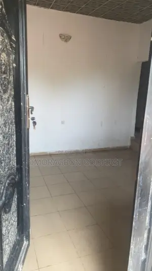 1bdrm Apartment in Benin City for rent