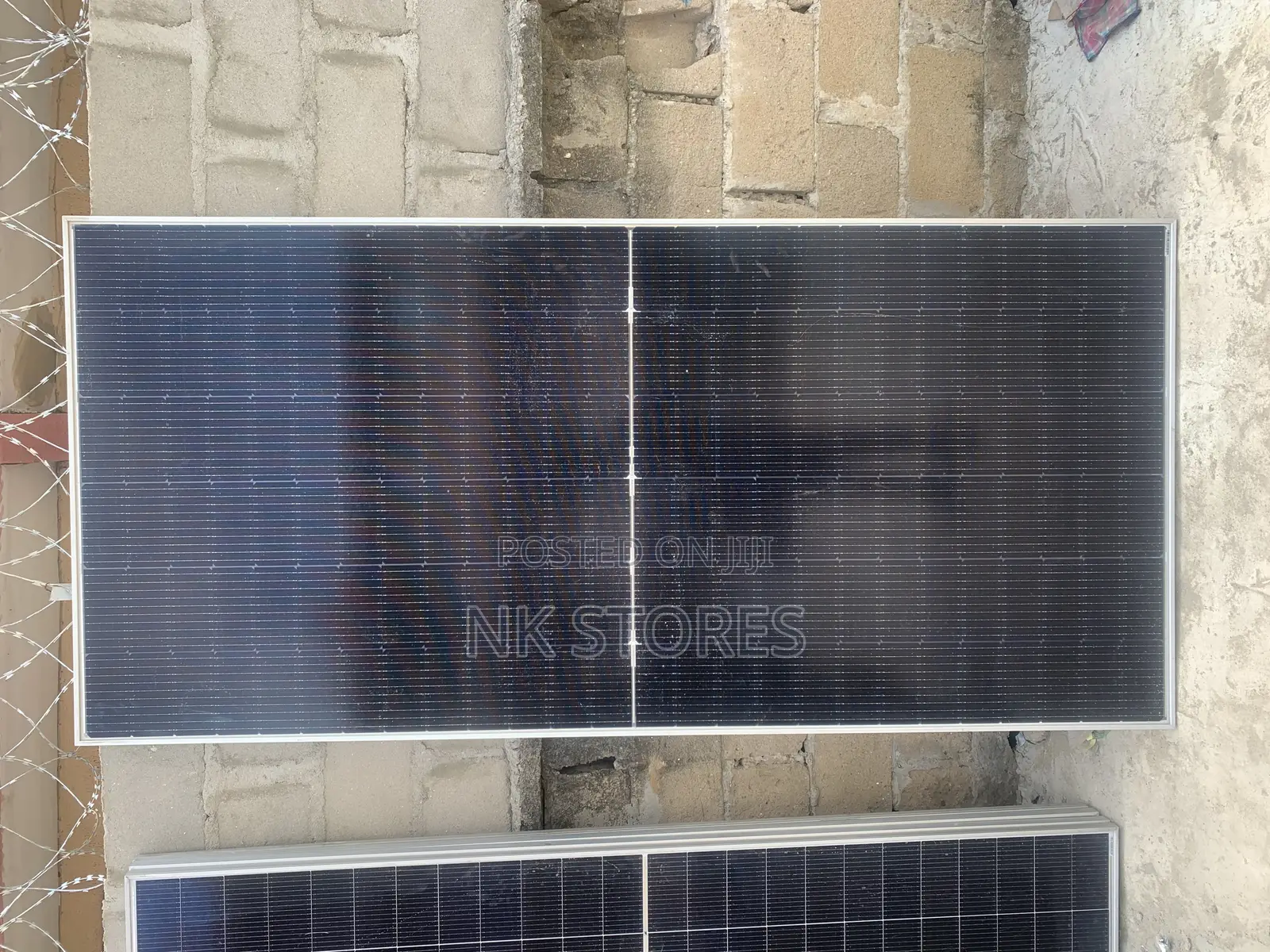 650 Jinko Watts Solar Panel