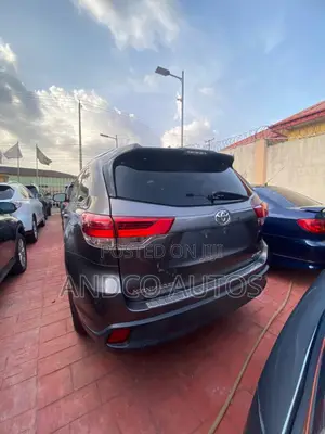 Toyota Highlander 2018 Gray