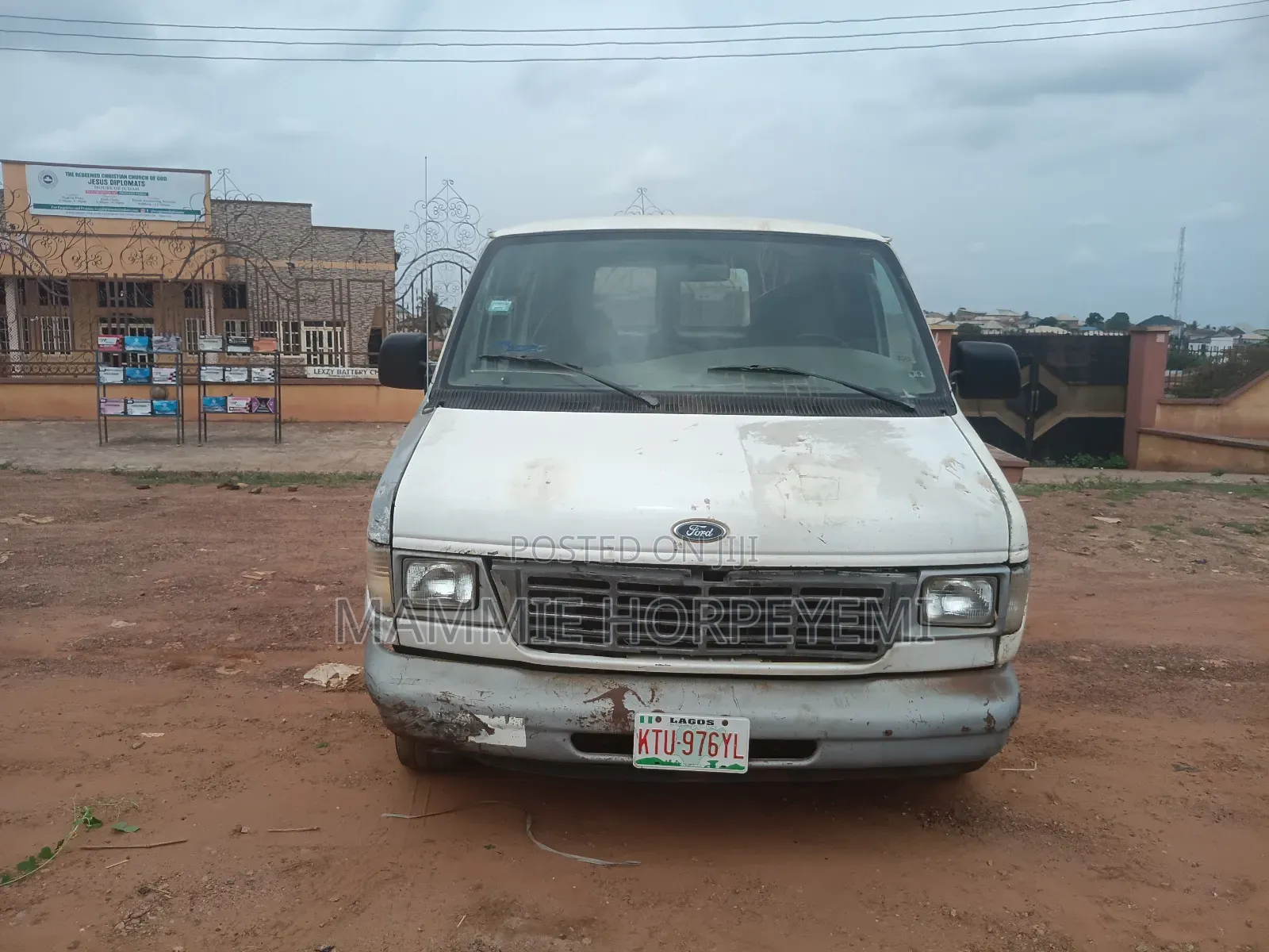 Ford E250 2004 White