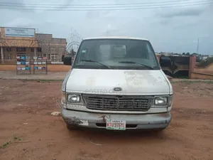 Ford E250 2004 White