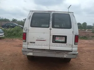 Ford E250 2004 White