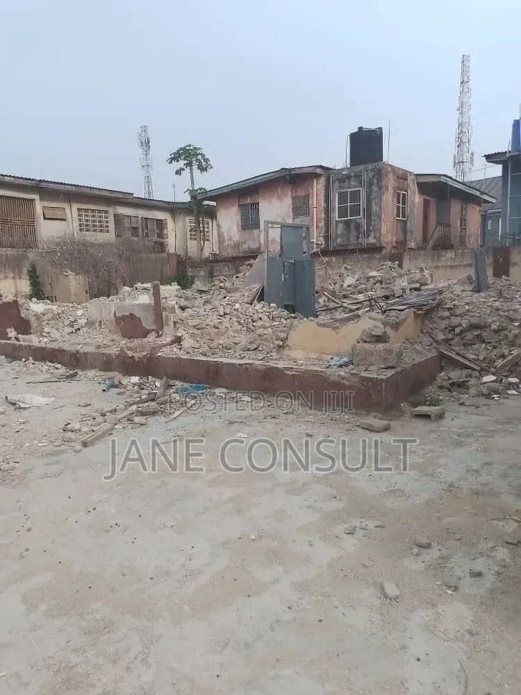 Demolishable Building for Sale