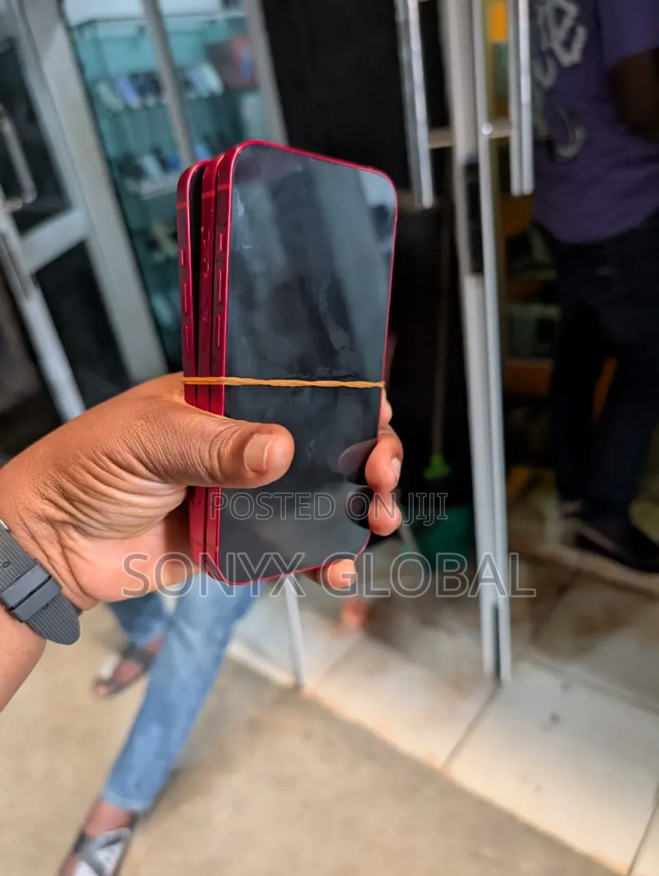 Apple iPhone 13 256 GB Red