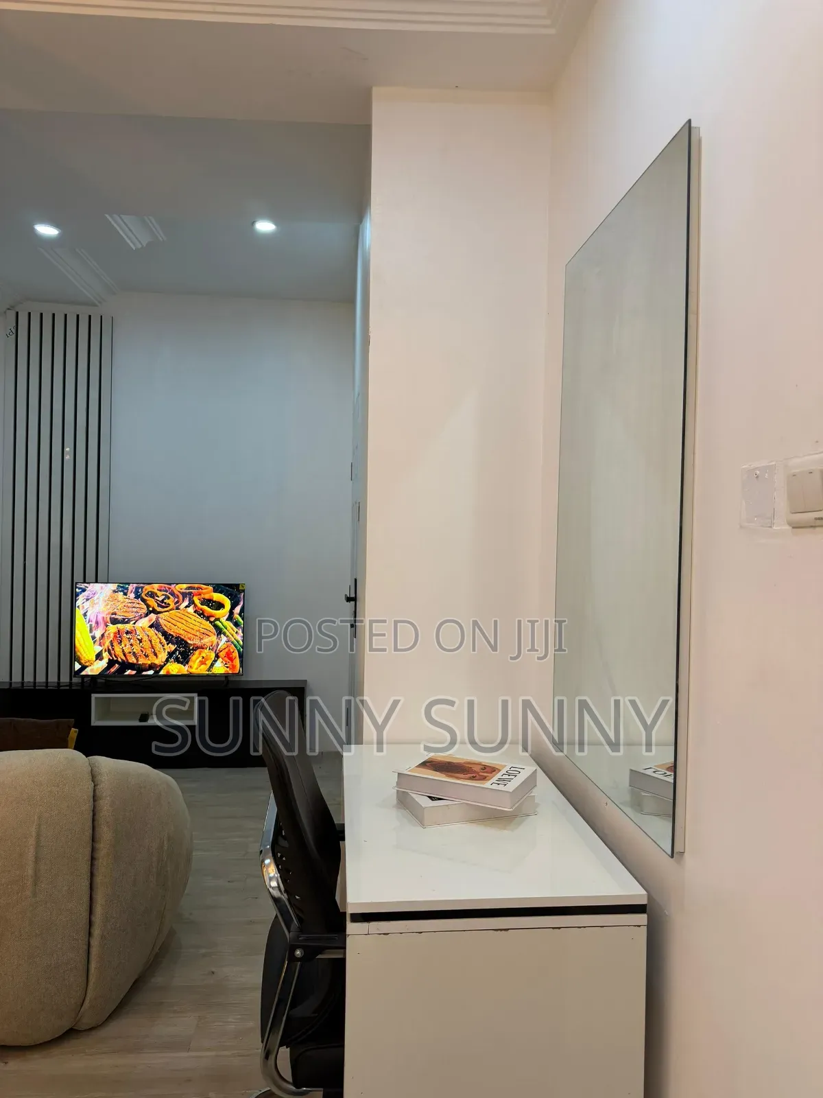 Utako Spacious Studio Apartment