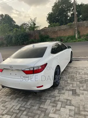 Lexus ES 2014 White