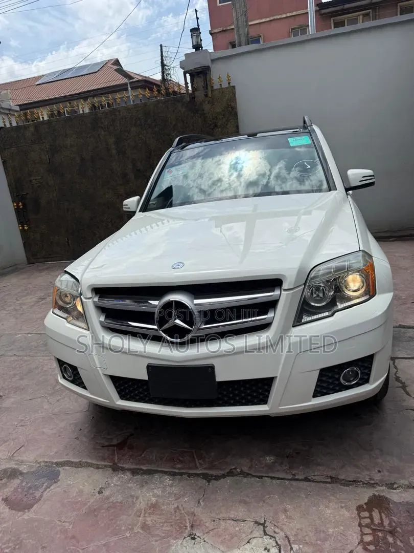 Mercedes-Benz GLK-Class 350 4MATIC 2010 White