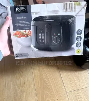 George Home 2.5l Plastic Deep Fryer in Black.