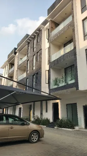 2bdrm Apartment in Gated And Secured, Lekki Phase 1 for sale