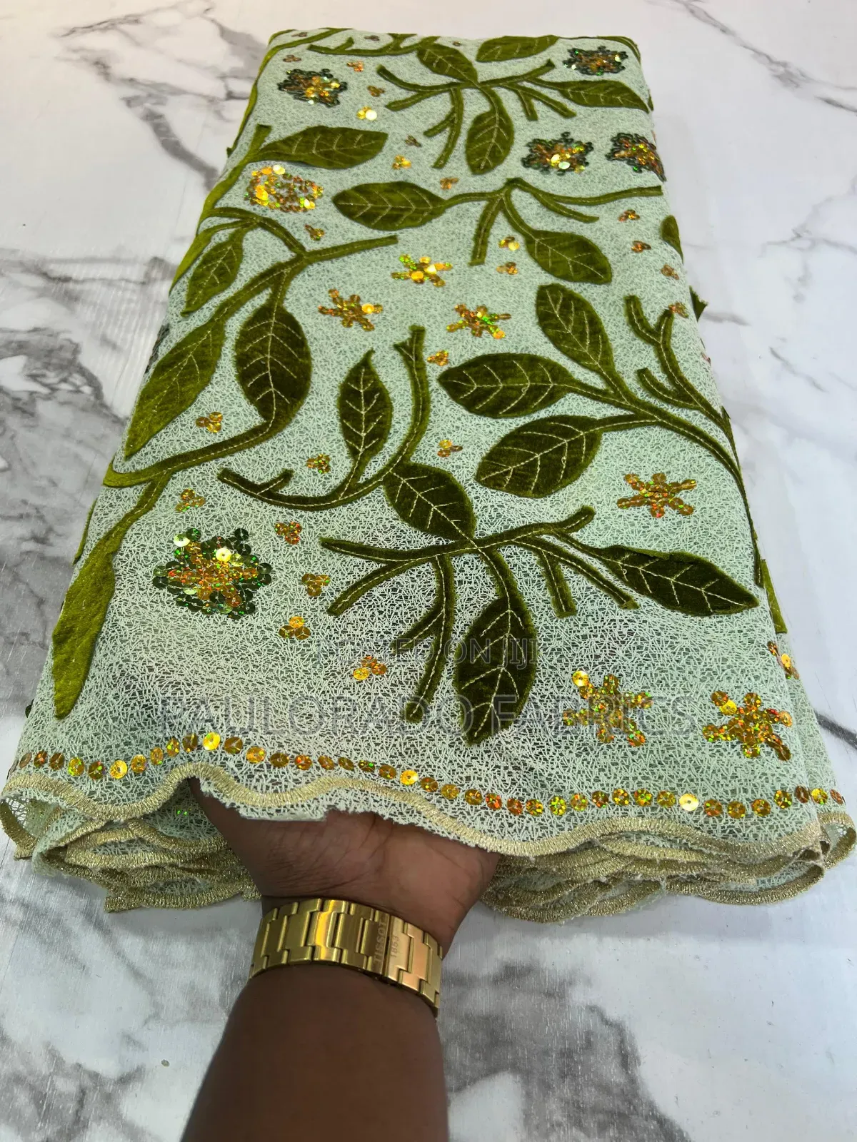 Big Chantilly Lace