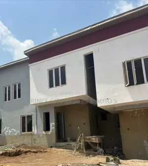 3bdrm Duplex in Sterling Heights, Kosofe / Kosofe for sale