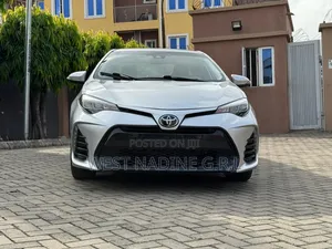 Toyota Corolla SE 4dr Sedan (1.8L 4cyl CVT) 2017 Silver