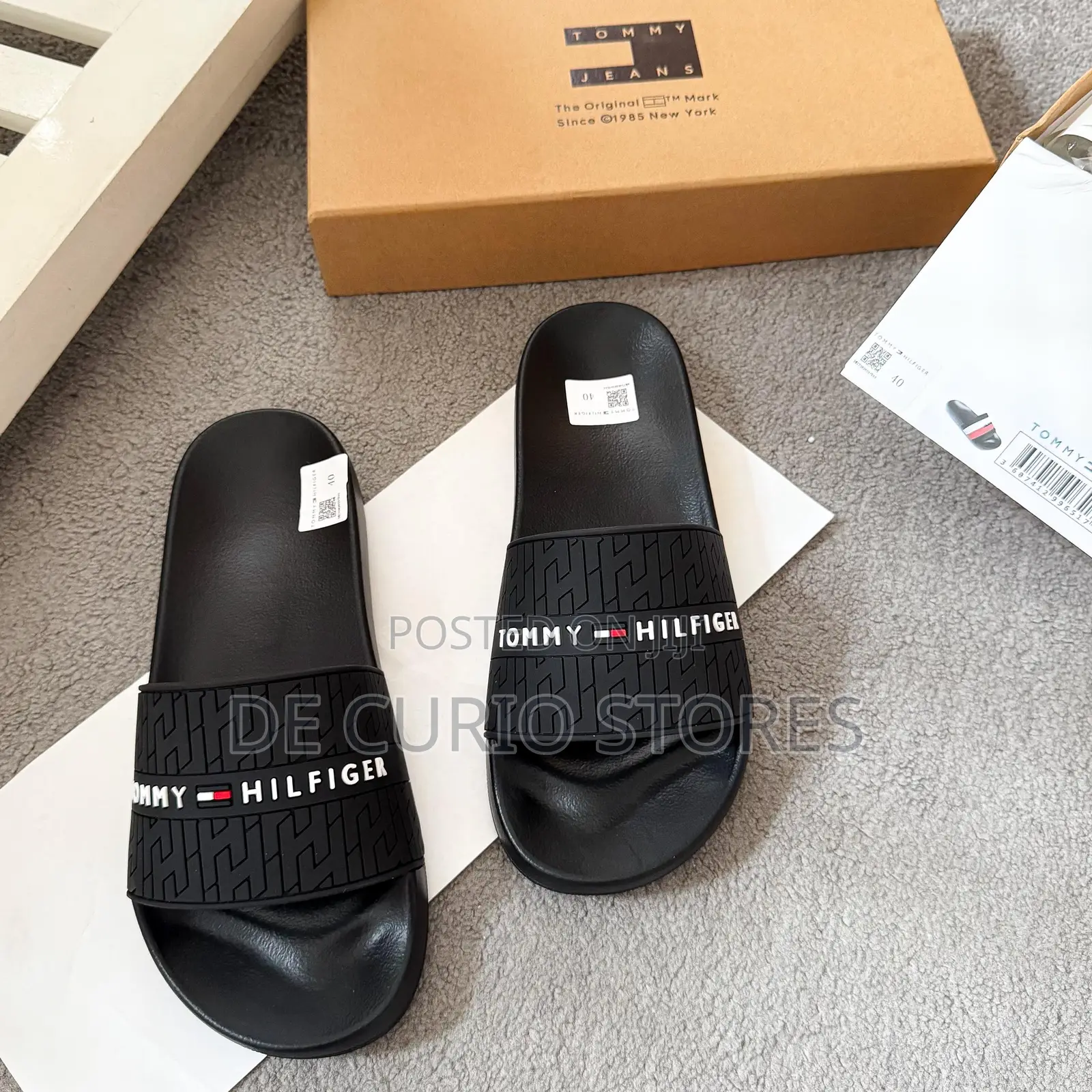 Tommy Hilfiger Slides
