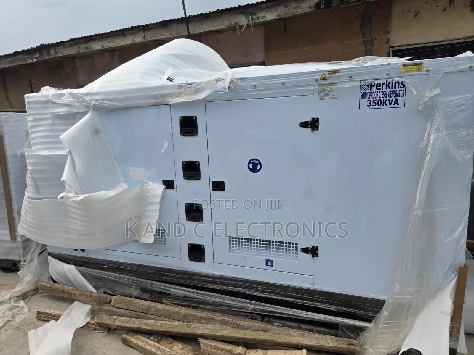 Heavy Load 350kva Diesel Soundproof Generator