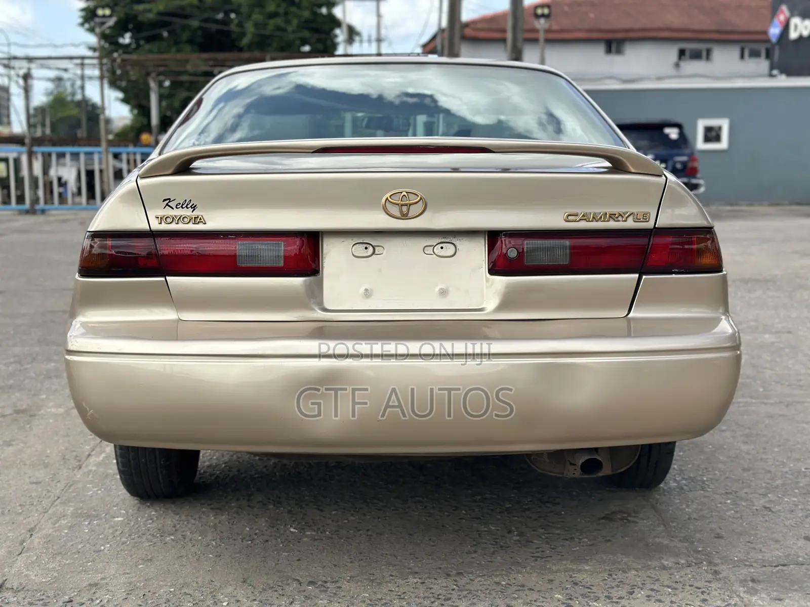 Toyota Camry Automatic 1999 Gold