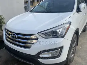 Hyundai Santa Fe Sport 2013 White